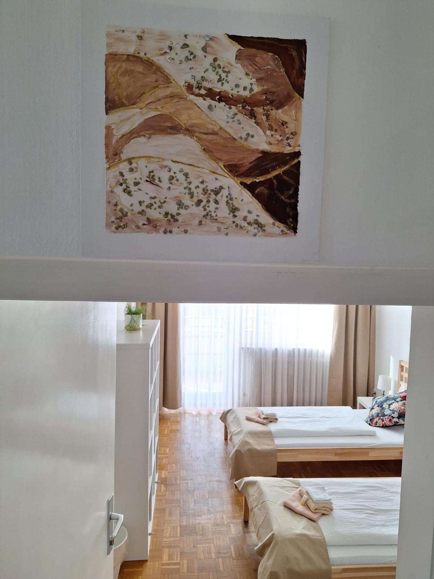 Brightcenterapartment *